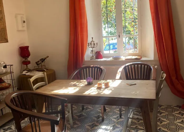 & Savonnerie De Bonnefon Сен-Шели-д'Обрак