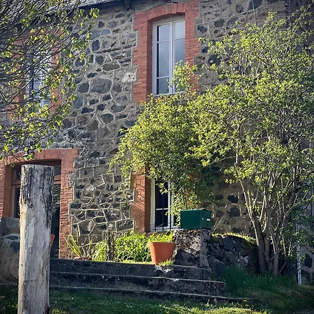 & Savonnerie De Bonnefon 3* Saint-Chély-dʼAubrac